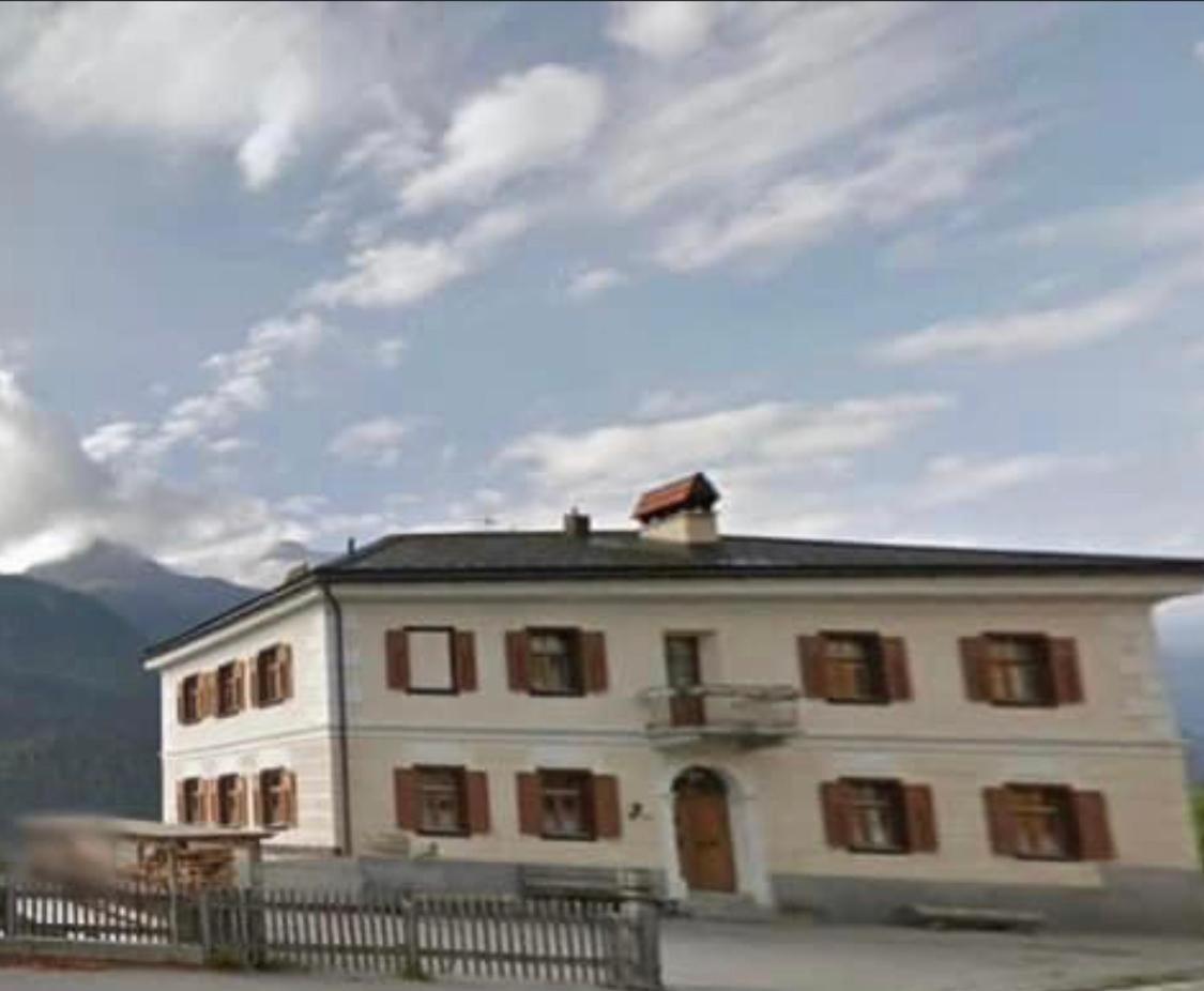 Hotel Chasa Crusch Sent GR Exterior foto